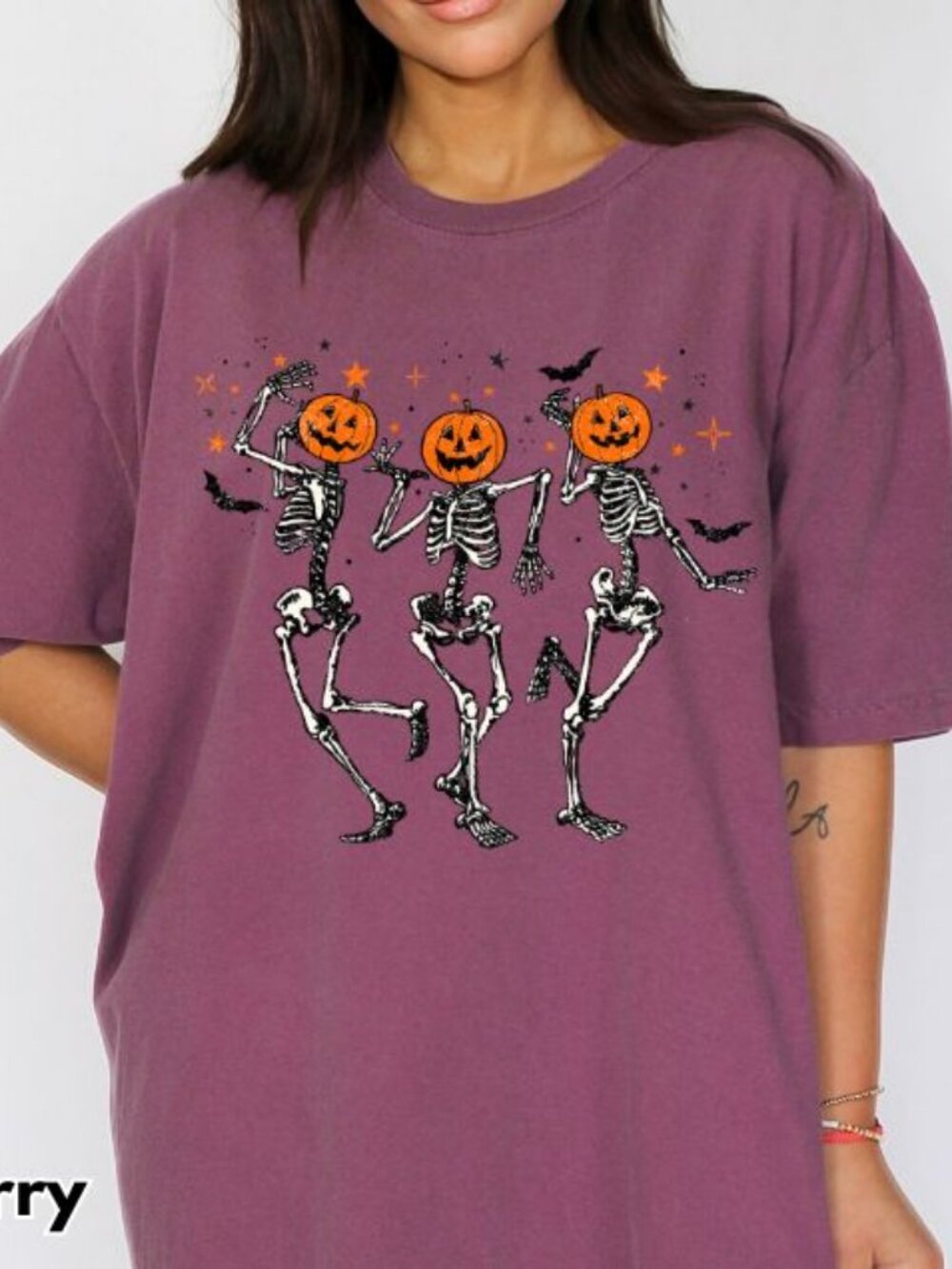 NEW Retro Spooky Dancing Skeletons and Pumpkins Halloween Graphic Tee Shirt